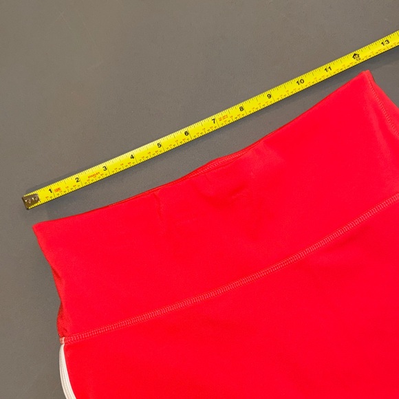 DSG Women's Red Bicycle Athletic Shorts Size M Runs Small - Picture 5 of 7